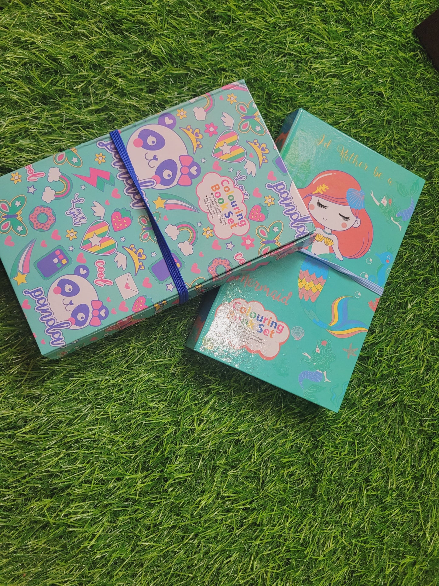 Trifold coloring book for kids