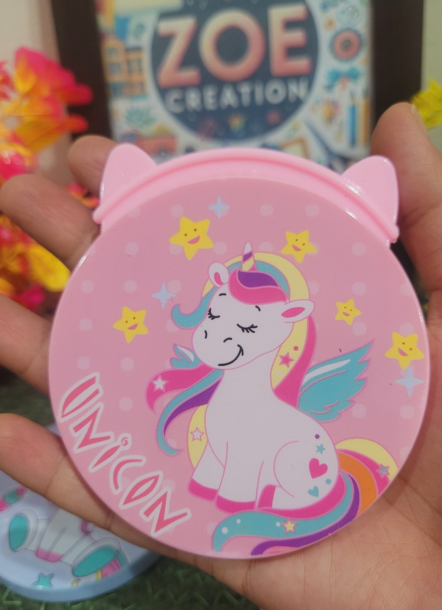 Unicorn Round Mirror With Tiny Comb