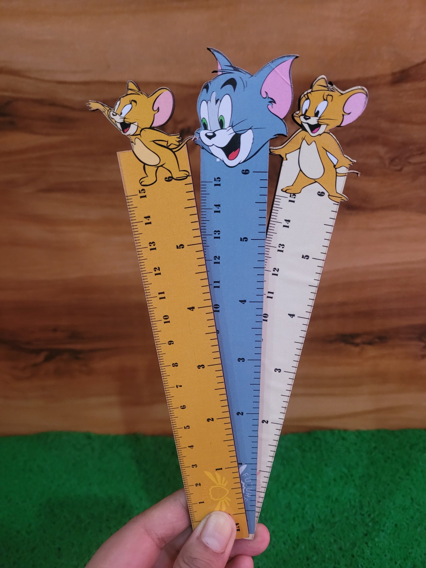 Wooden scale